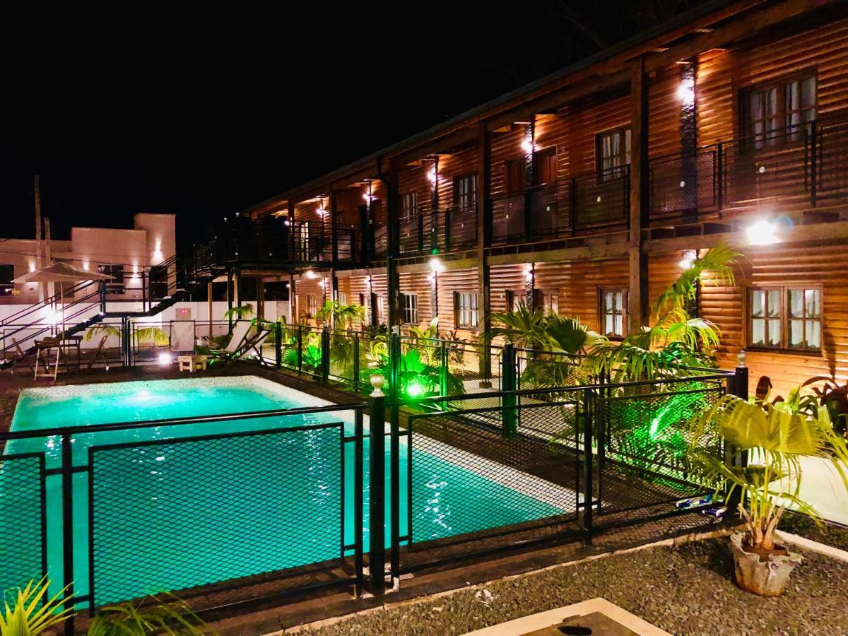 Hotel Alma Pura Puerto Iguazú Exteriör bild