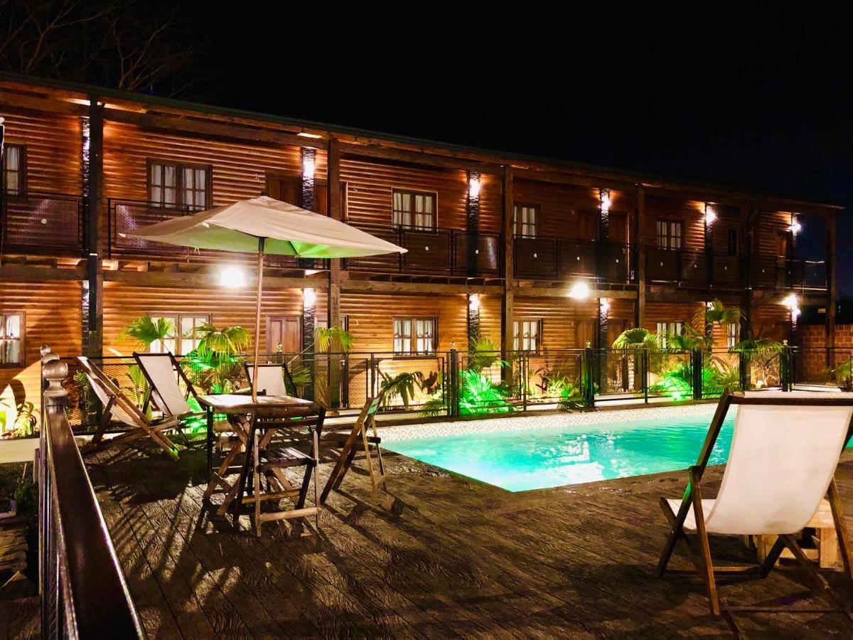 Hotel Alma Pura Puerto Iguazú Exteriör bild