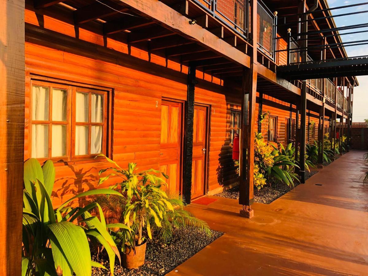 Hotel Alma Pura Puerto Iguazú Exteriör bild