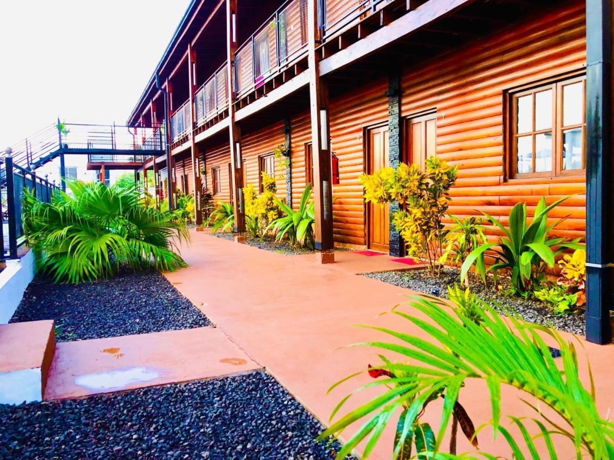 Hotel Alma Pura Puerto Iguazú Exteriör bild