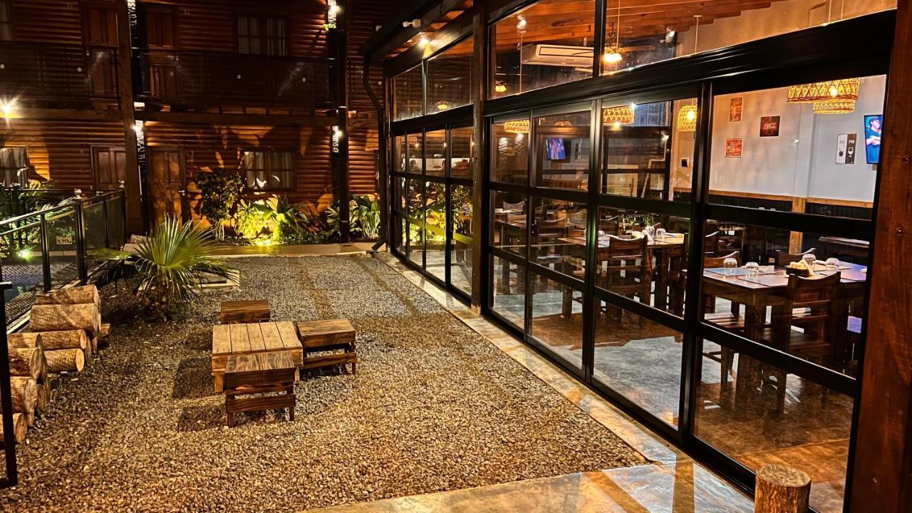 Hotel Alma Pura Puerto Iguazú Exteriör bild